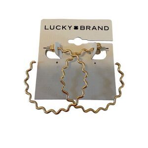 Zig Zag Medium Sized Gold Tone Hoops.